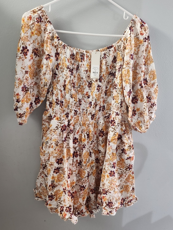Blue Rain Pants - Blue Rain Ivory Floral Smocked Shorts Romper NWT Size: Medium